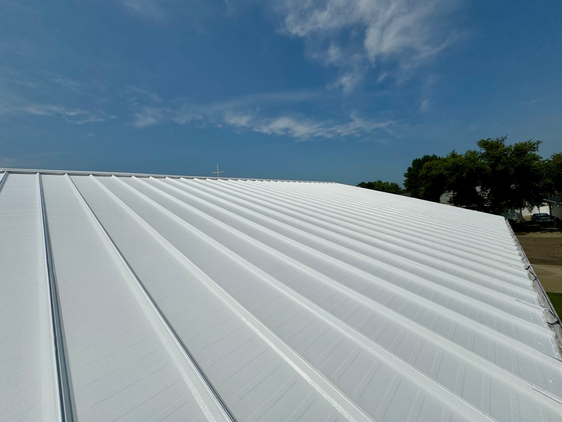 Gallery photos for Standing Seam Metal Roof Coating Done Right in Beulah ND: Image #4