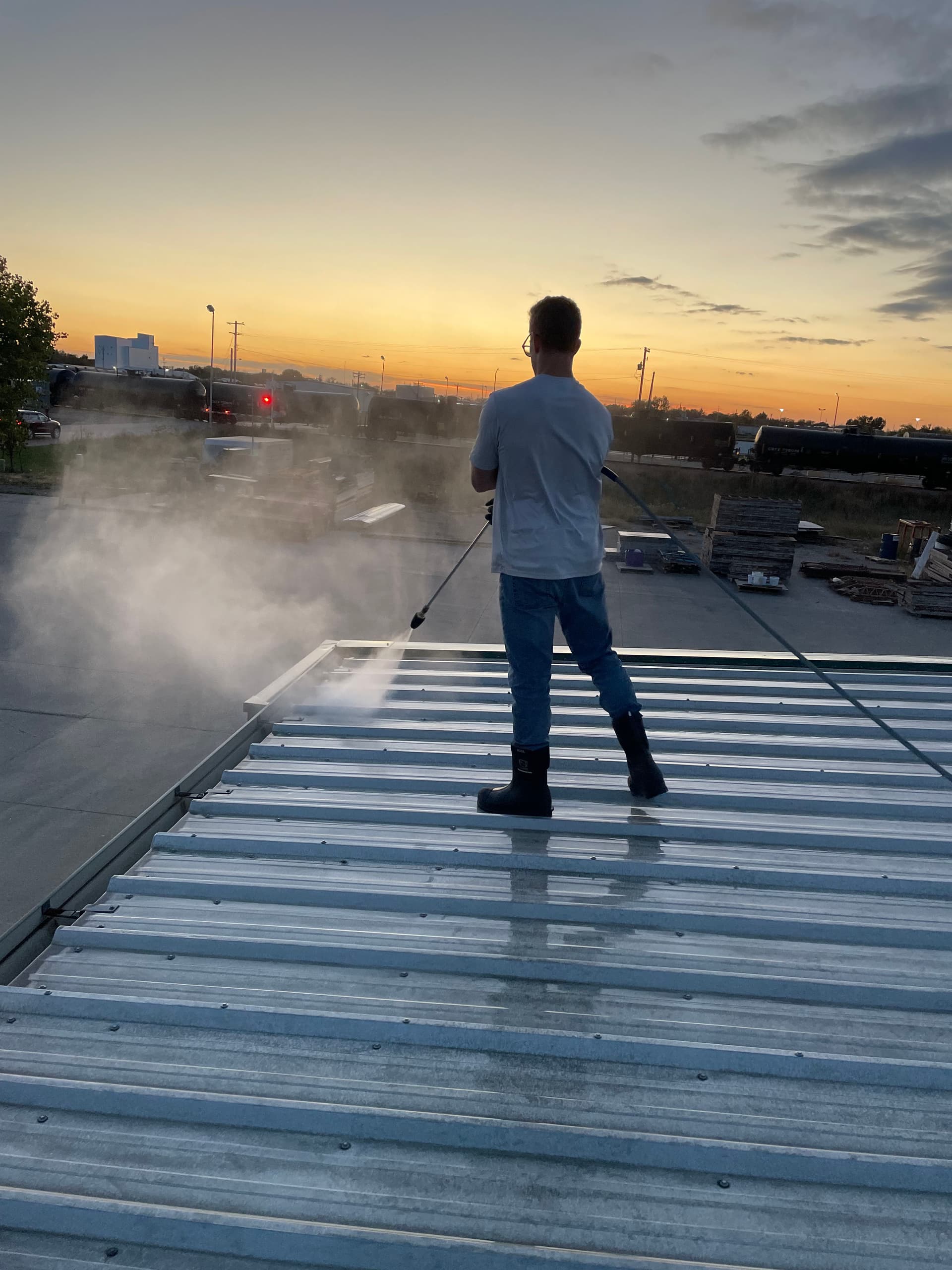 Roof Coating Mastery in Action image